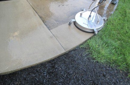 Driveway & Sidewalk Pressure Washing